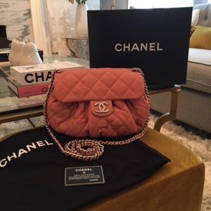 CHANEL front flap purse, peach/salmon